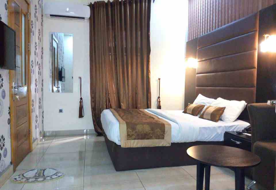 Top 10 Cheapest Hotels In Lagos With Their PricesBana Hotel And Suites