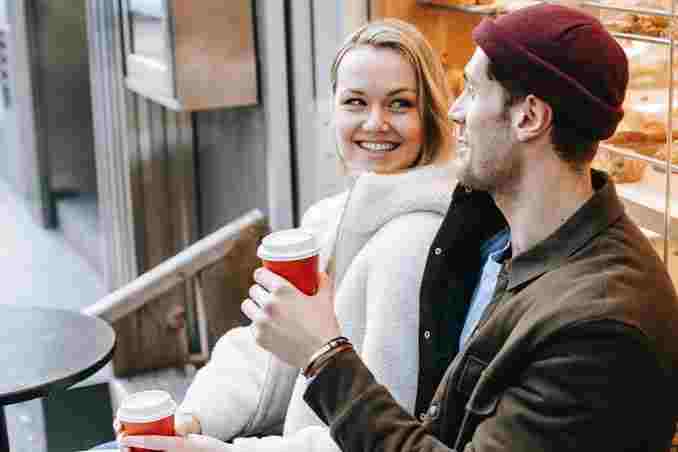 Top 10 Reasons Why Winter Is the Ideal Time for Online Dating
